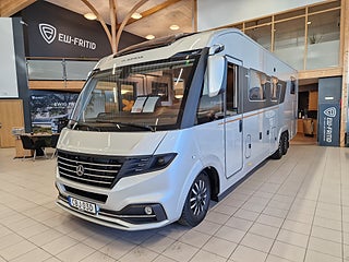 Husbil-integrerad Adria SUPER SONIC 890 LL
