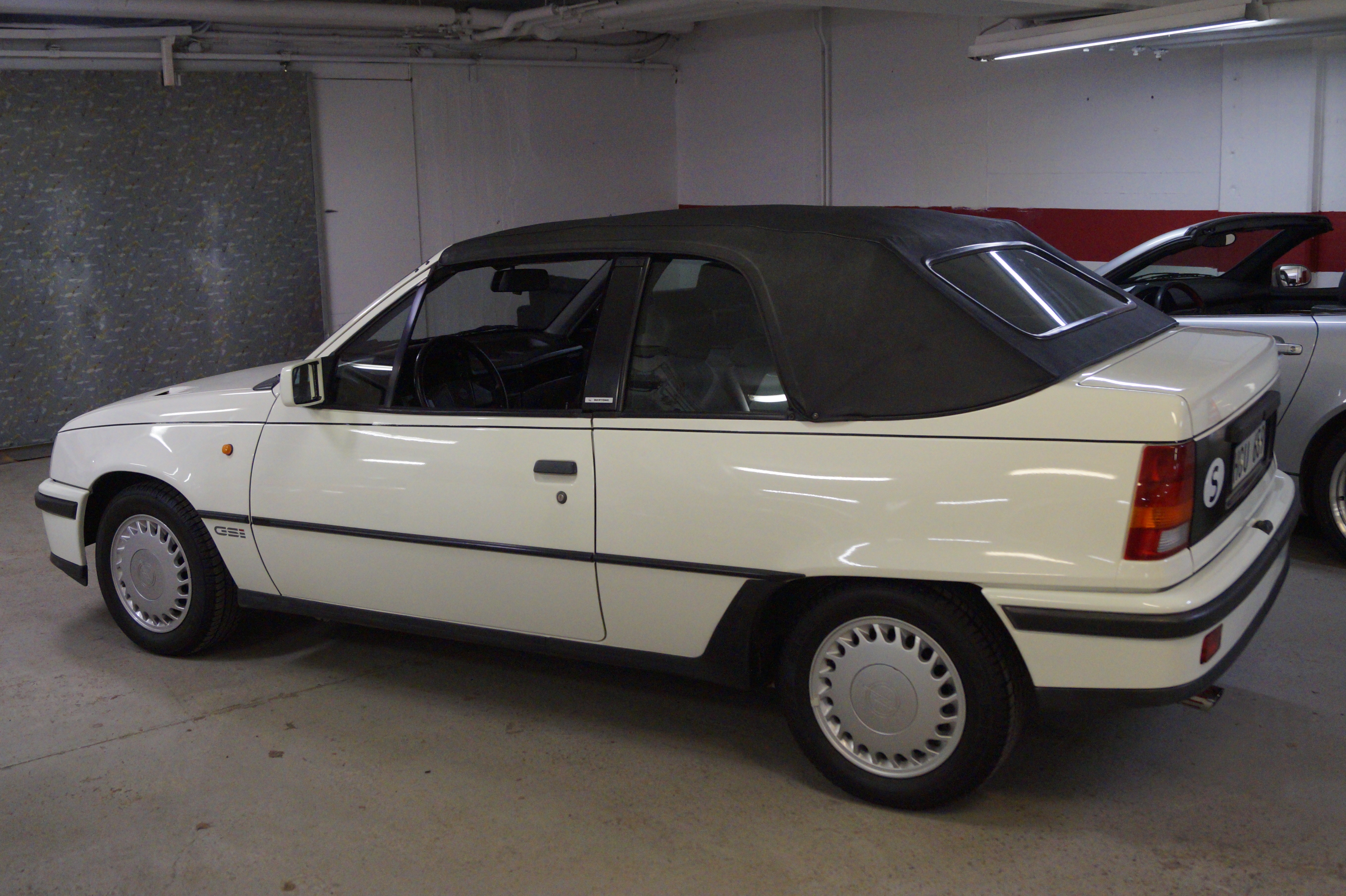Opel Kadett GSI 2,0 I CAB 1987, bild 3/33