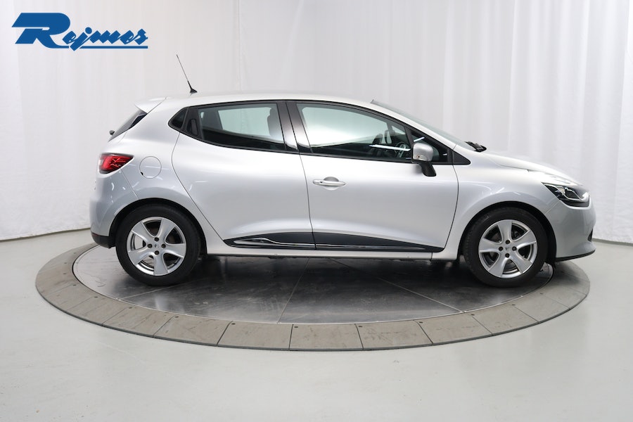 Renault Clio 2016, photo 3/54