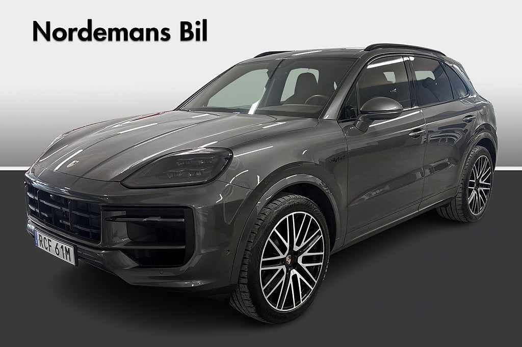 Porsche Cayenne E-HYBRID BLACK EDITION