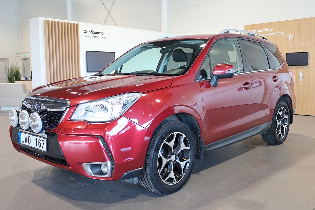 Subaru Forester 2,0 XT 240hk AWD Aut Pano H/K Skinn Drag 2013