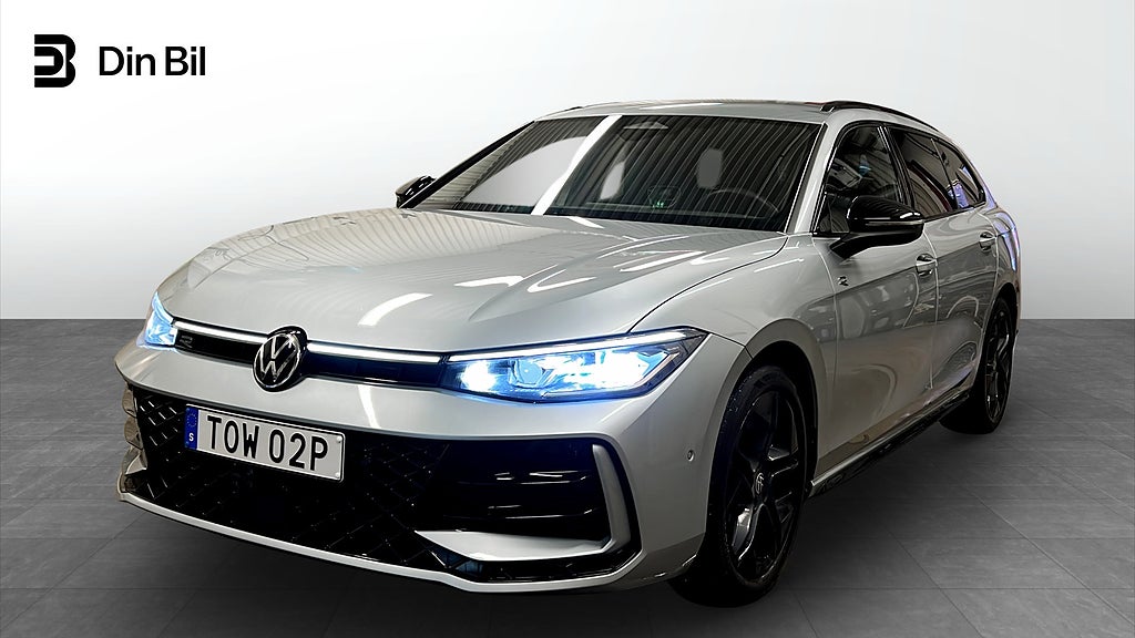 Volkswagen Passat TDI193 DSG 4M R-Line Black style