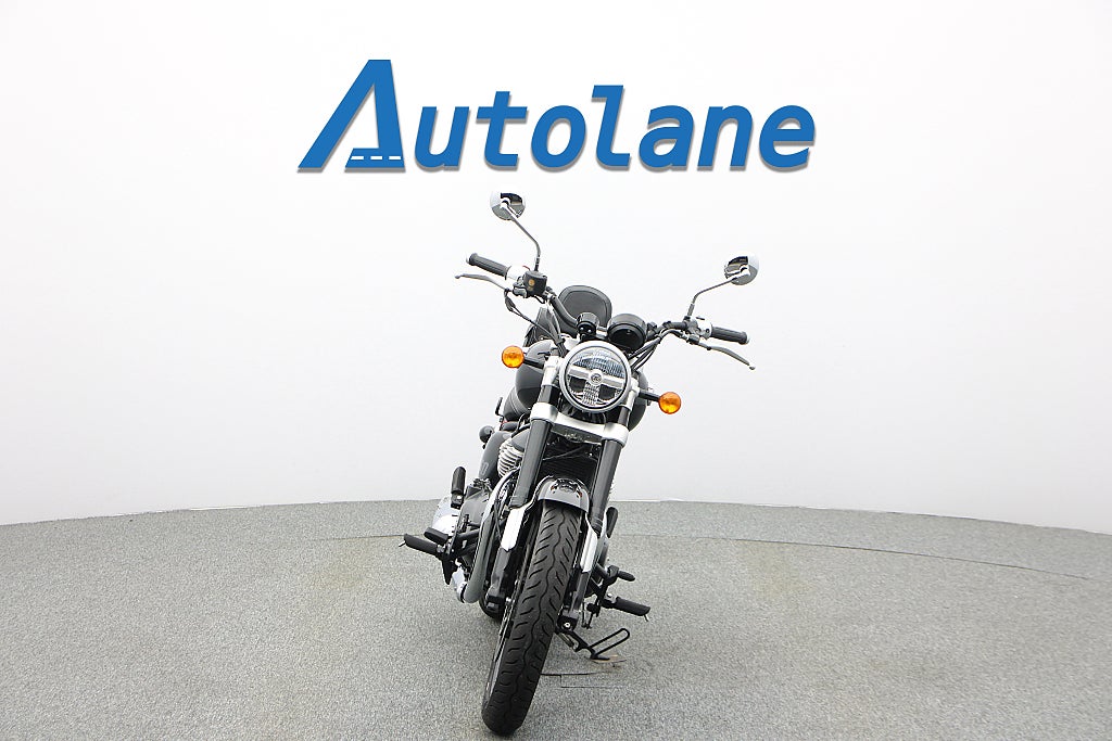 Royal Enfield Royal Super Meteor 650 *RESERVERAD*