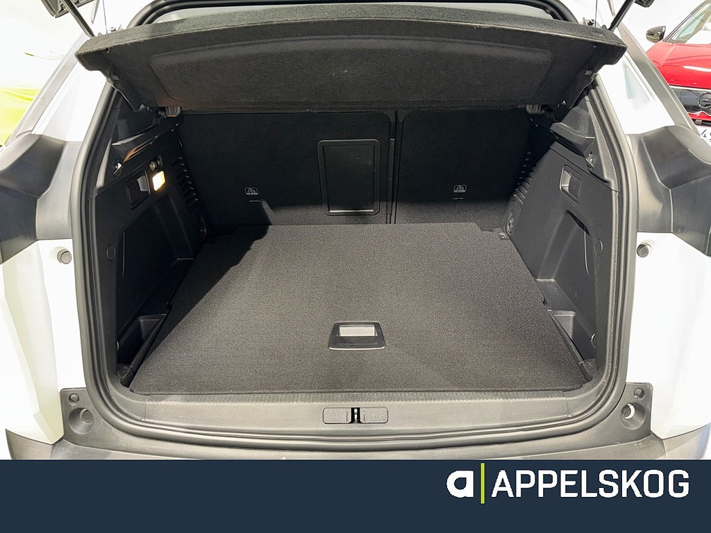 Peugeot 3008 ACTIVE PACK PT 130 AUT |RÄNTA 3,99%|V-HJUL INGÅR| thumbnail