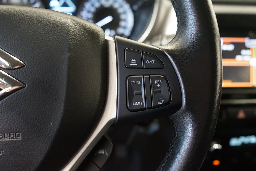 Suzuki Vitara 1.0 Boosterjet AllGrip B-kamera Dragkrok 111hk