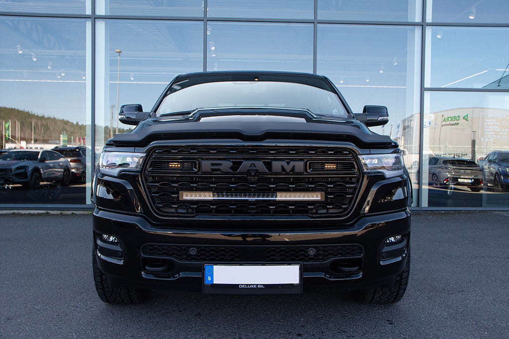 Dodge RAM 1500 LÅG SKATT E85 Limited Night Edition 548 hk