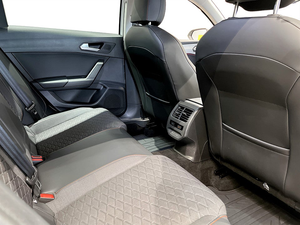 Bild på Seat Leon ST FR e-Hybrid PHEV 204hk Aut B-KAMERA CARPLAY