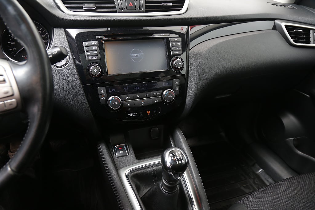 Nissan Qashqai 1,2 DIG-T Tekna Panorama Navi 360°-kamera 2015