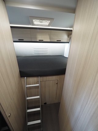 Husbil-alkov Sun Living A 75 DP 14 av 19