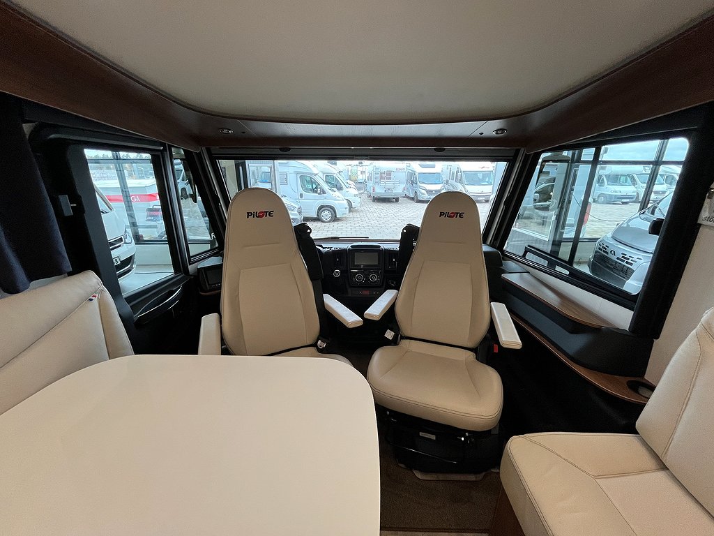 Pilote G740GJ / Alde / Litium / Backkamera - Pilote