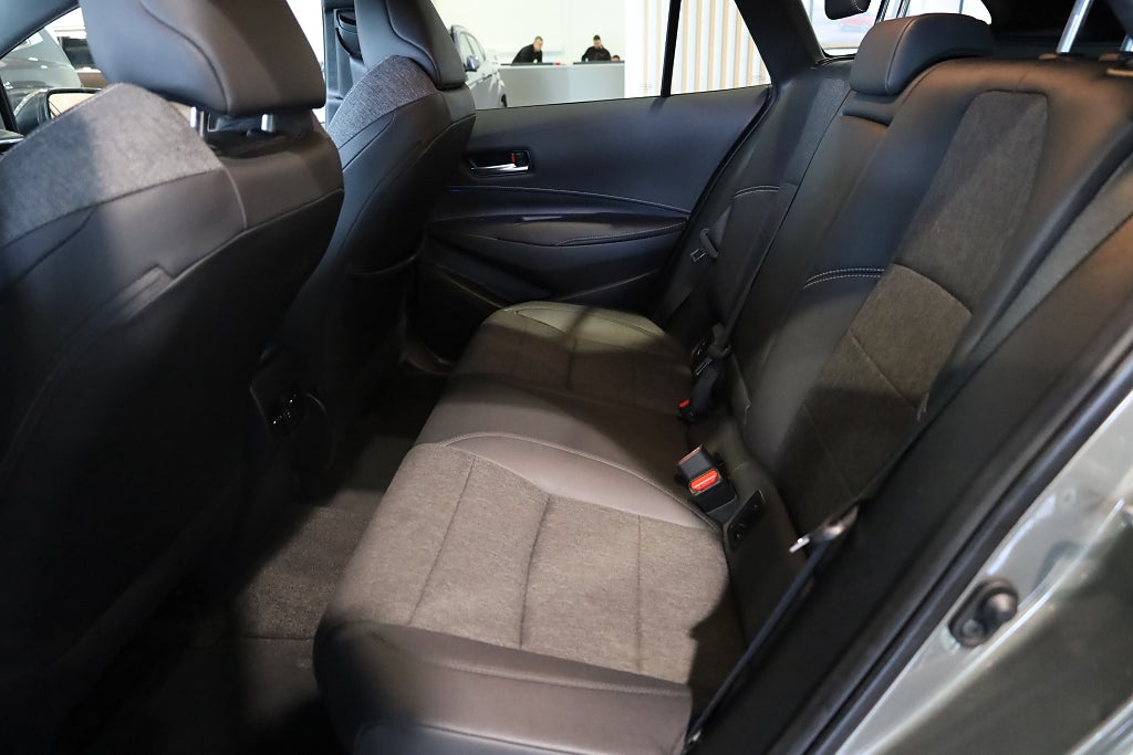 Toyota Corolla Touring Sports Hybrid e-CVT Style Kamera Rattvärme 2022