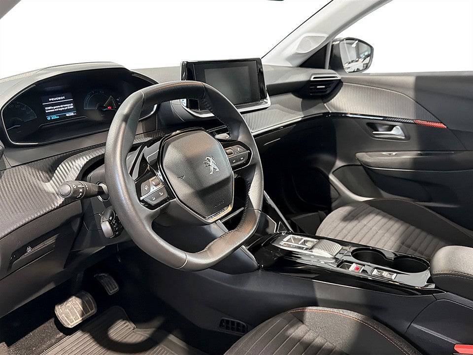 Bild på Peugeot E-208 Active Pack 50kWh 136hk Aut CARPLAY P-SENSORER BAK