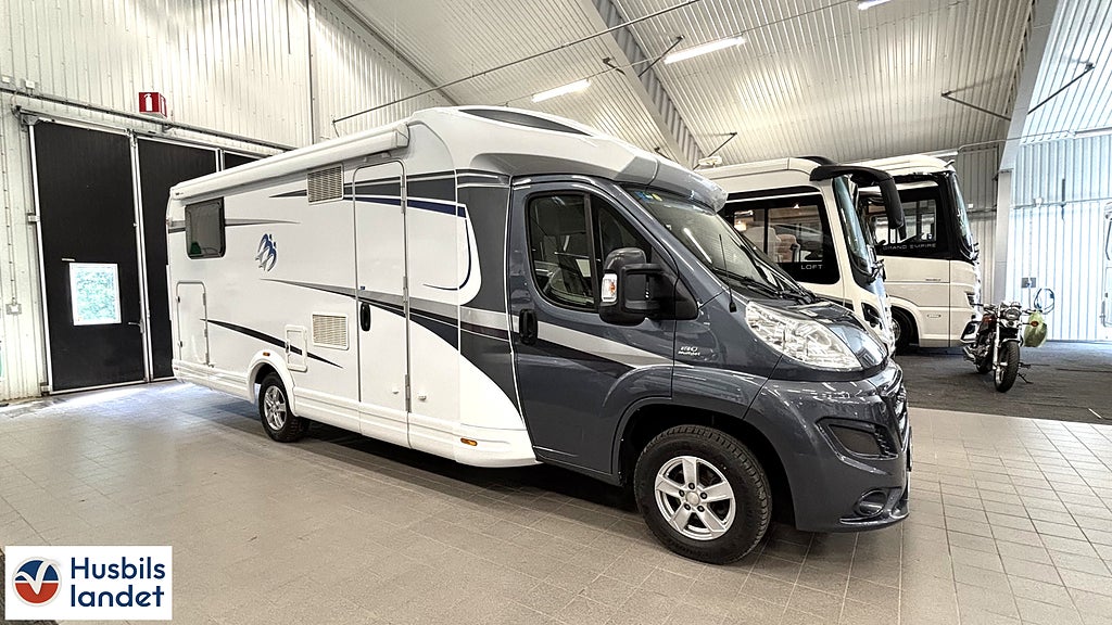 Knaus Sky Ti 700 Meg