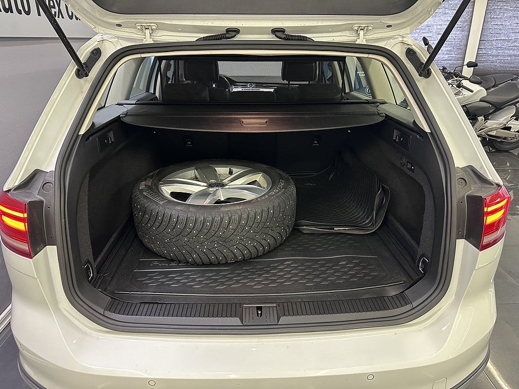 Volkswagen Passat Alltrack 2.0 TDI SCR 4Motion Alltrack Backkamera Drag Nykamrem