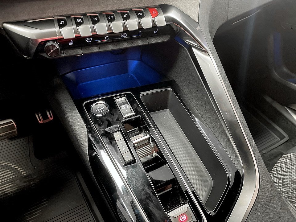 Bild på Peugeot 3008 GT 1.2 PT 130hk Aut - B-KAMERA, CARPLAY