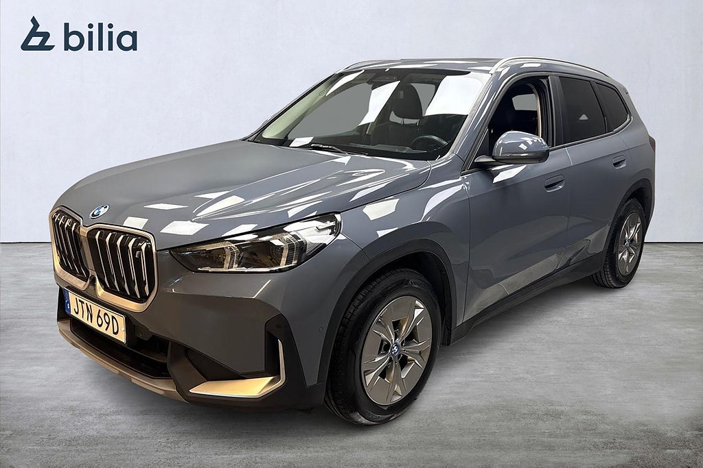 BMW iX1 xDrive30/ Pano/ KeyLess/ Drag