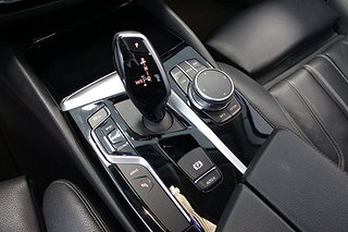Sedan BMW 530e 18 av 23