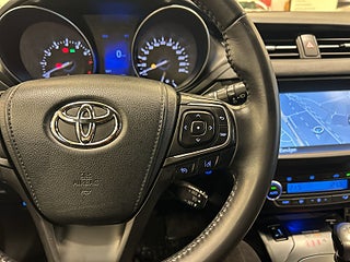 Toyota Avensis Kombi 1.8 Valvematic Drag/Kamera/Värmare/Navi/SoV-Däck – bild 19