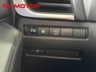 SUV Nissan Qashqai 18 av 25