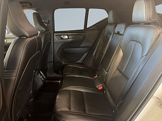 Volvo XC40 T5 AWD R-Design Dragkrok Mvärm Kamera Navi H/K-ljud S&V – bild 13