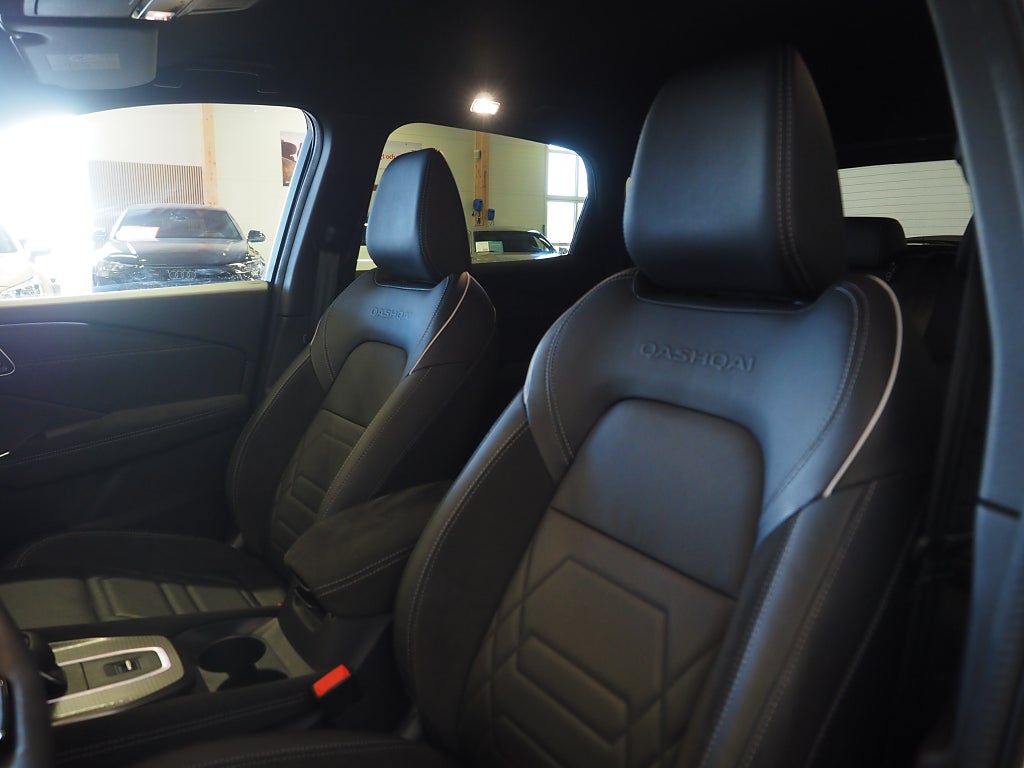 Nissan Qashqai 1.3 DIG-T 158hk XTRONIC-CVT Tekna |Navi|360°|Skinn| 2025