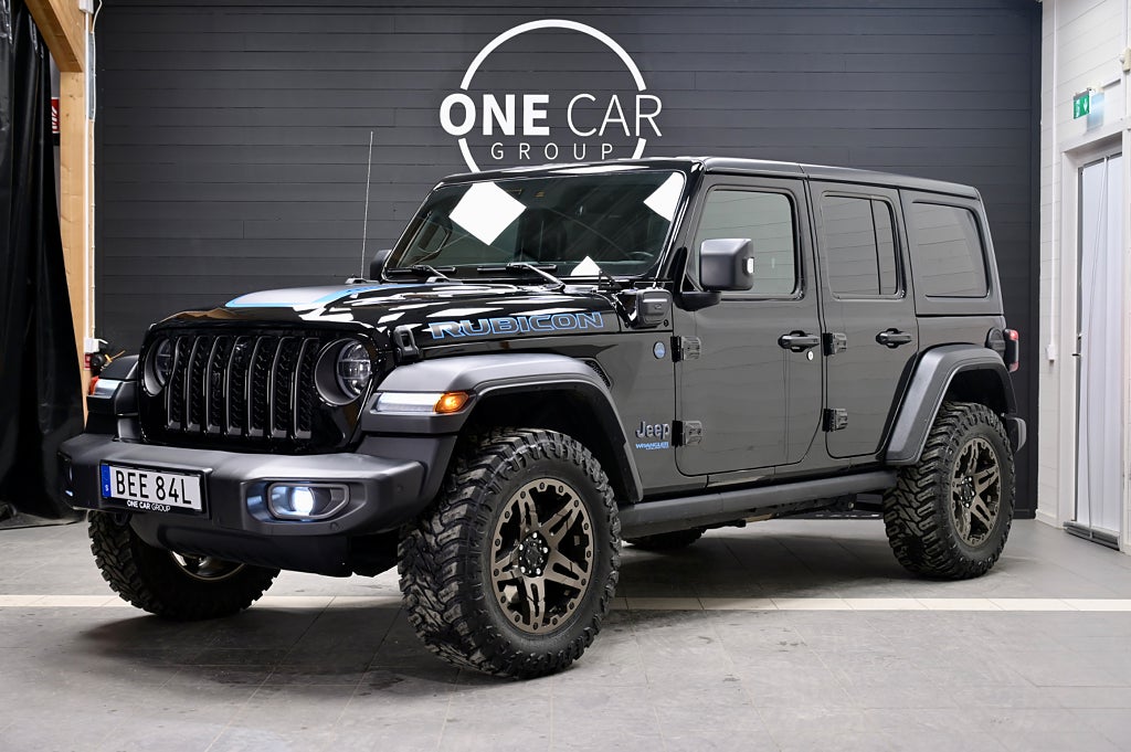 Jeep Wrangler Rubicon Unlimited 4xe MOMS Dragkrok Navi Keyless