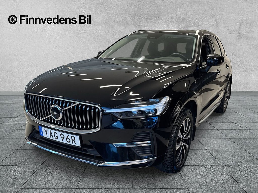Volvo XC60 Recharge T6 Core Bright (S+V hjul, pano, drag)
