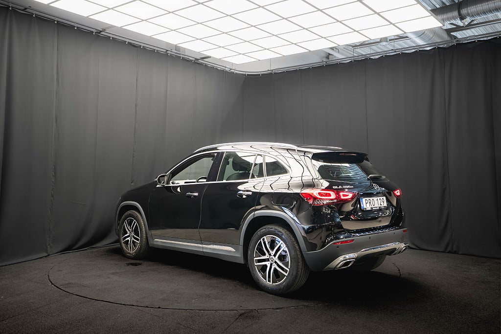 Mercedes-Benz GLA 250 e KAMERA WIDESCREEN P-VÄRM AMBIENT 1-ÄGARE