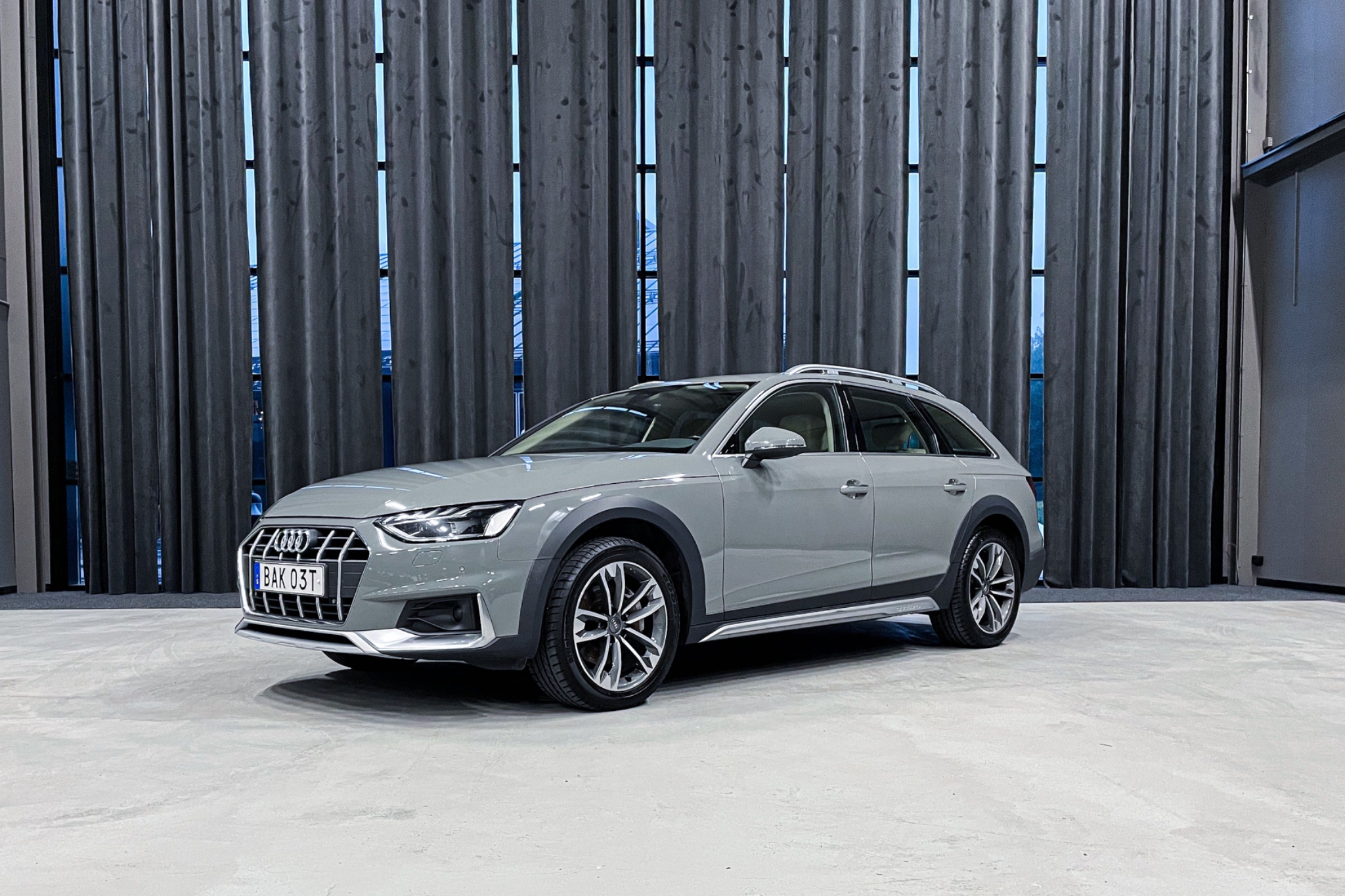 Audi A4 allroad Allroad Quattro 40 TDI 2020, bild 2/53