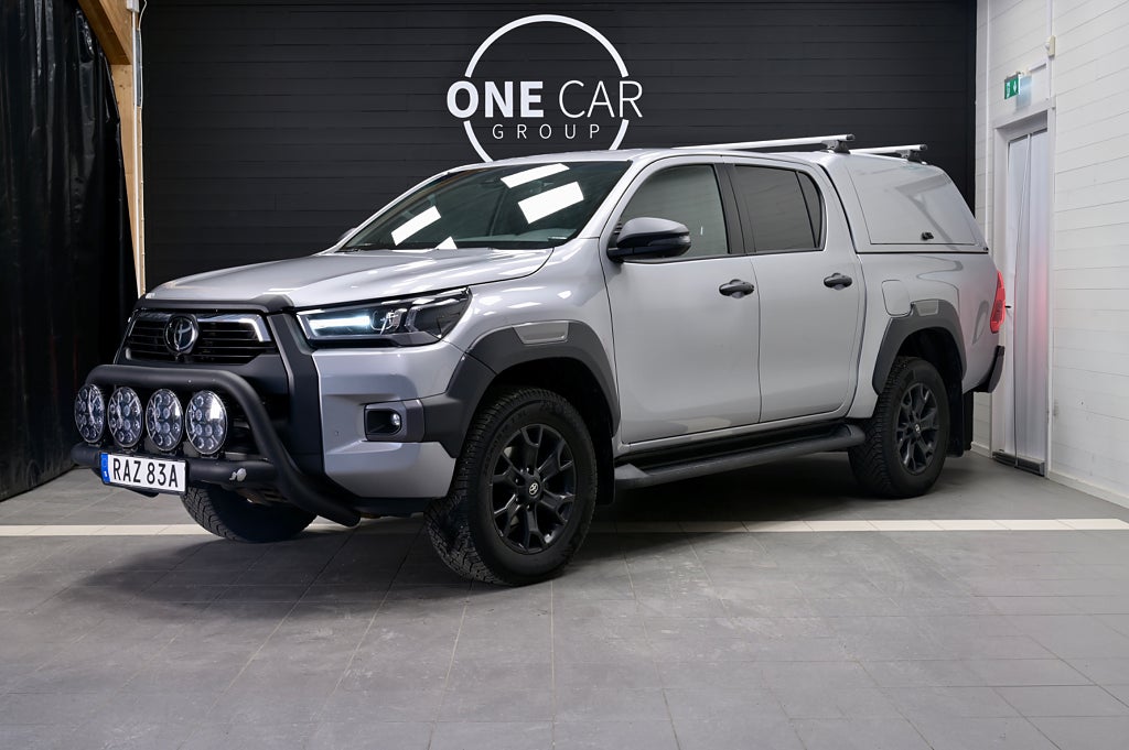 Toyota Hilux 2.8 4WD Invincible MOMS JBL Värmare 360 Diff 204hk