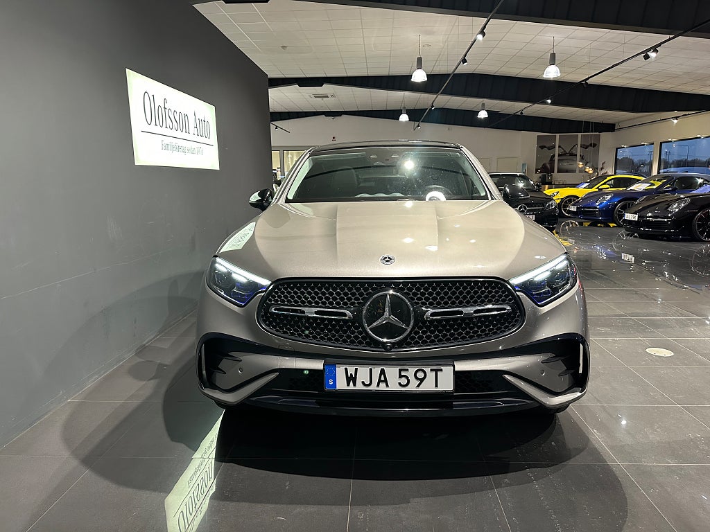 Mercedes-Benz GLC 300 de Coupé 4MATIC AMG Premium Värmare 20 tum Moms - bild 4