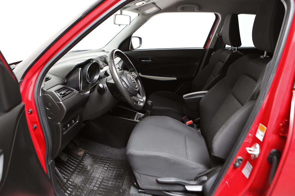 Suzuki Swift 1,2 90hk 5D Adaptiv Farthålllare Backkamera 2018