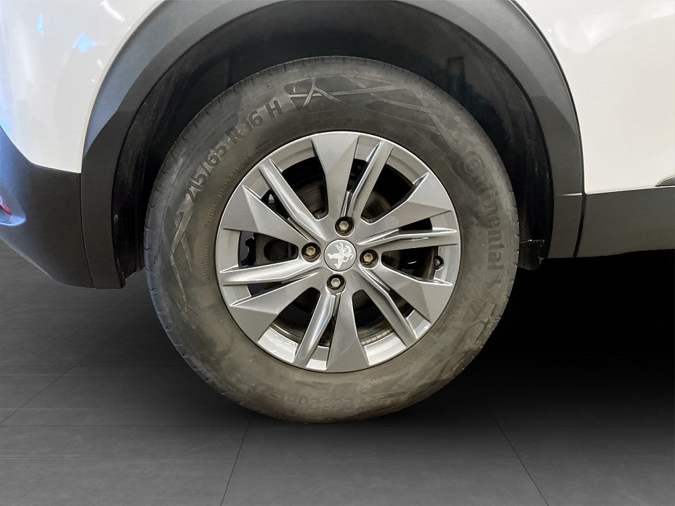 Bild på Peugeot 2008 Active 50kWh 136hk Aut CARPLAY B-KAMERA