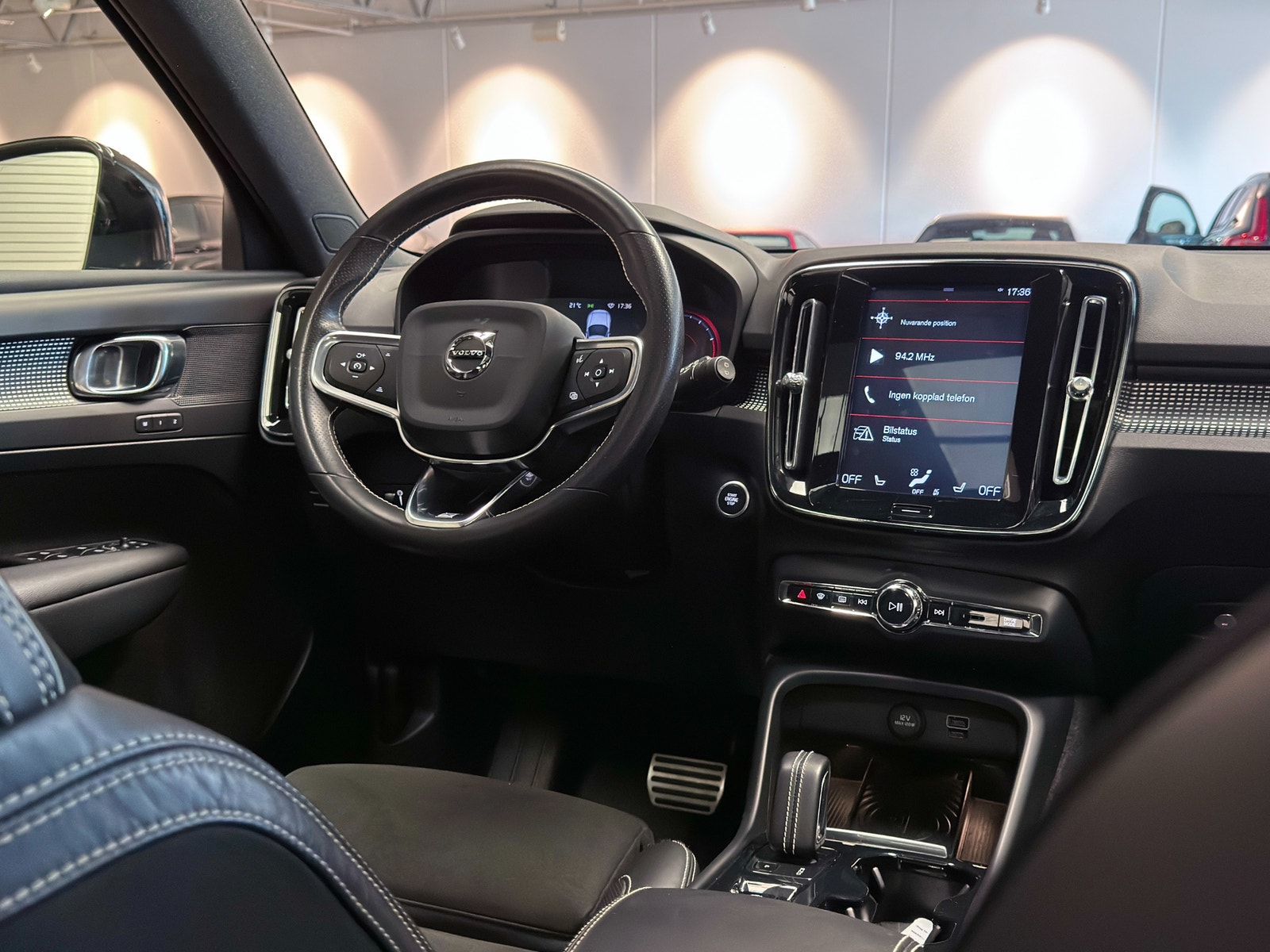 Volvo XC40 T5 AWD R-Design 247hk | Drag | Panorama 2018 - miniatyr 19