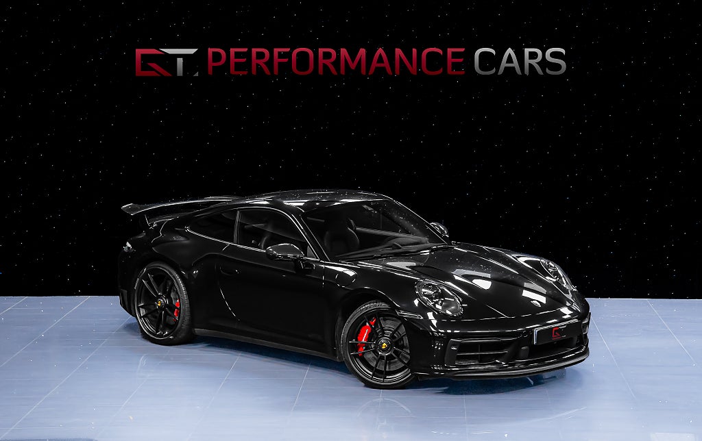 Porsche 911 992 Carrera 4 GTS Aerokit Interiörpaket Kolfiber BOSE