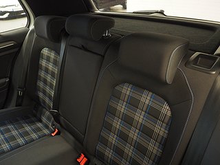 Halvkombi Volkswagen Golf 14 av 21