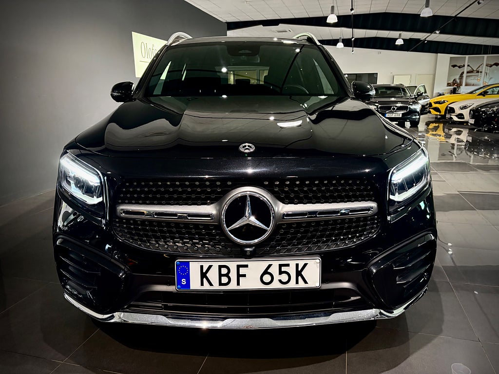 Mercedes-Benz GLB 200 AMG Premium 7sits Värmare Elstolar Drag - bild 23