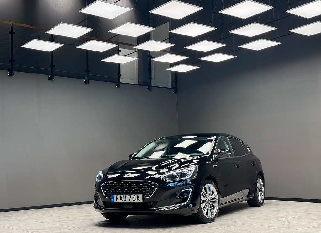 Ford Focus 1.5 EcoBoost SelectShift Vignale /B-kam/Pano/HUD