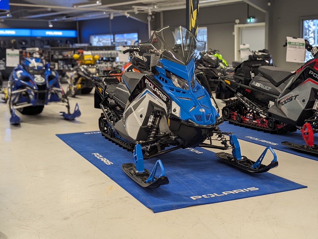 Polaris PROSTAR S4 Nordic Pro 146 