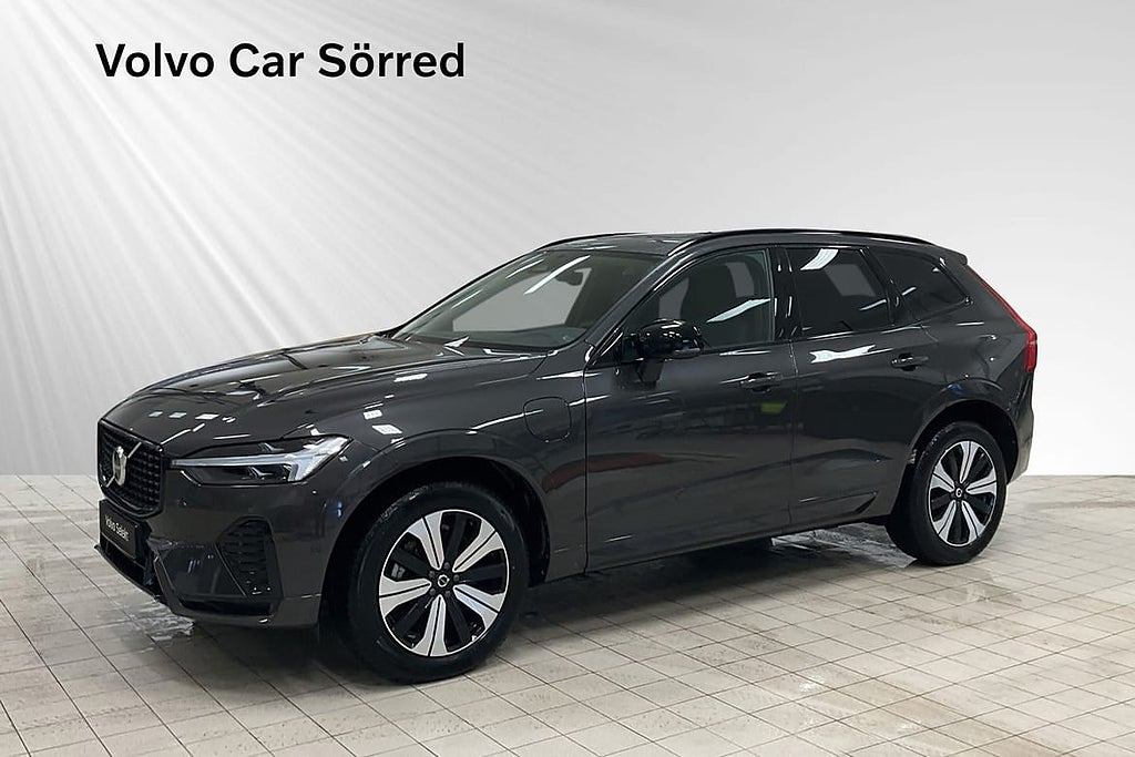 Volvo XC60 Recharge T6 Plus Dark Edition.