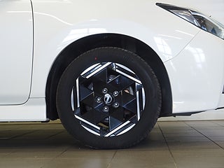 Halvkombi Nissan Leaf 8 av 22