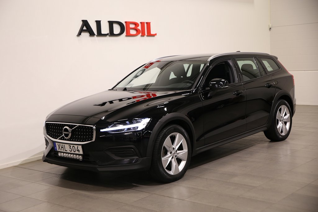 Volvo V60 Cross Country B4 197hk AWD Advanced Edition Aut / Drag / Backkamera / VOC