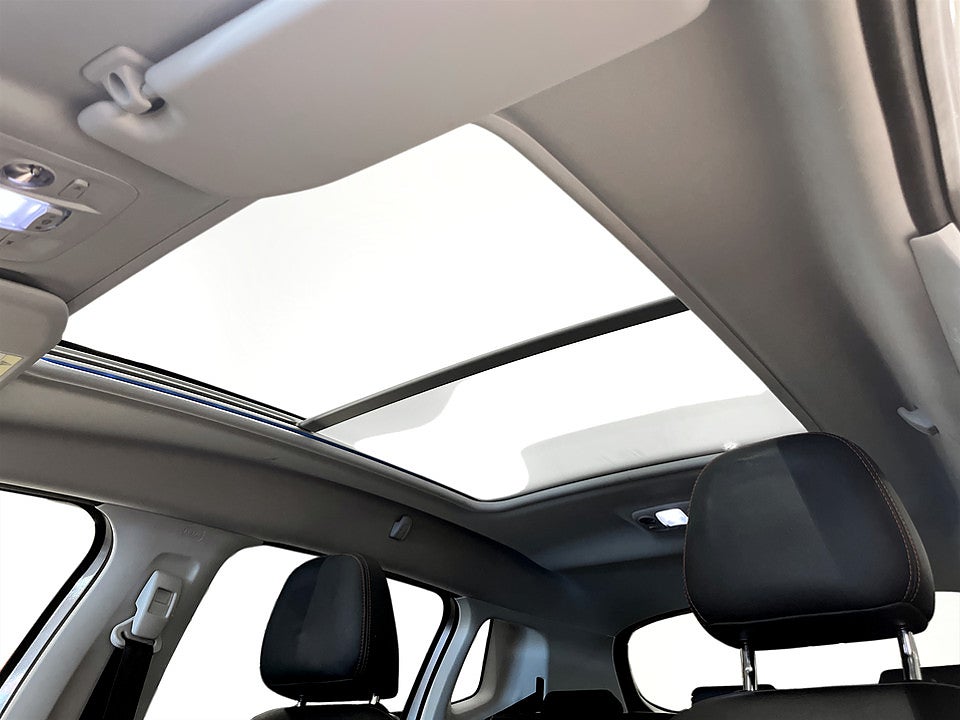 Bild på Peugeot 2008 GT-Line 1.2 PT 130hk Aut PANO BACKSENSORER