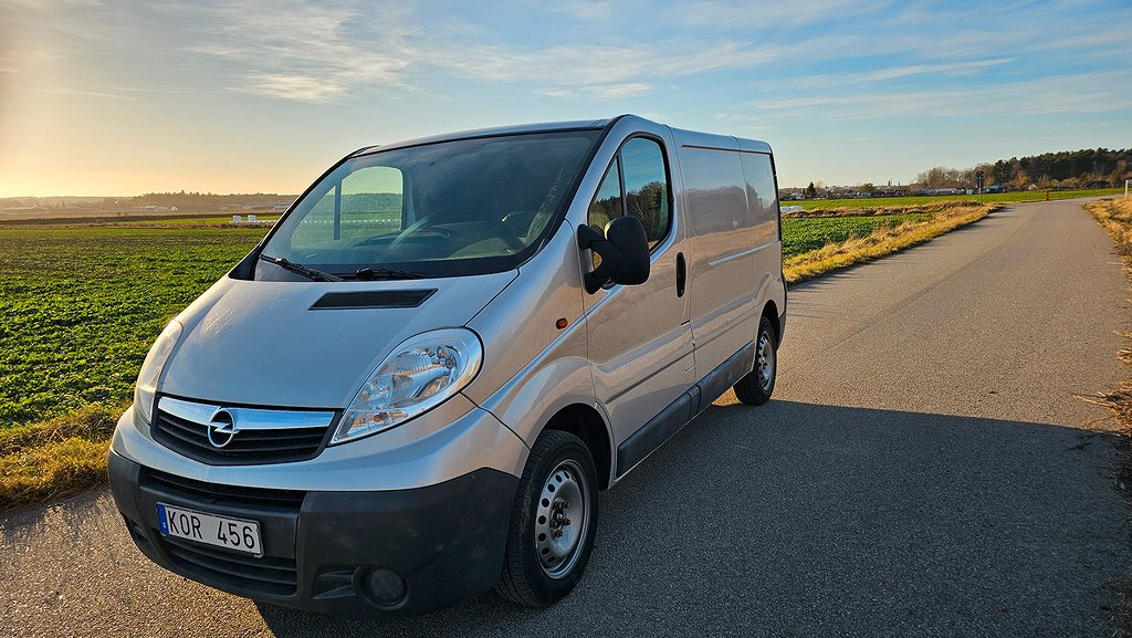 Opel Vivaro Skåpbil 2.7t 2.0 CDTI