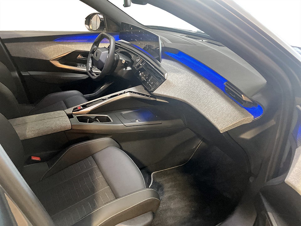 Bild på Peugeot 5008 GT Hybrid 145hk Aut 7-SITS BACKKAMERA CARPLAY