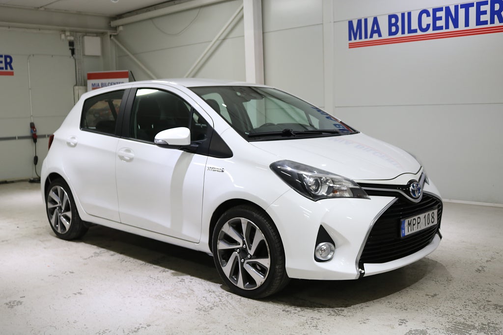Toyota Yaris Hybrid e-CVT Active Euro 6