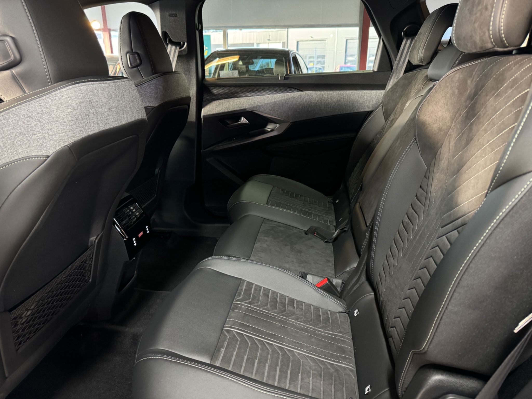 Peugeot 5008 GT Hybrid 7-sits 2024, kuva 7/42