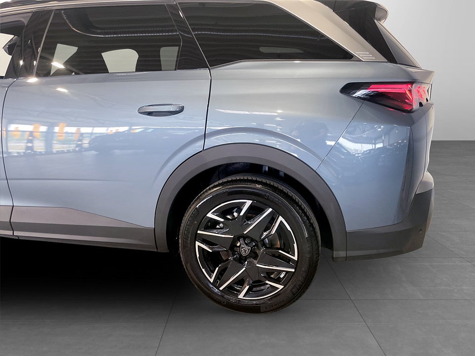 Bild på Peugeot 5008 GT Hybrid 145hk Aut KAMPANJ BRÄNSLE INGÅR