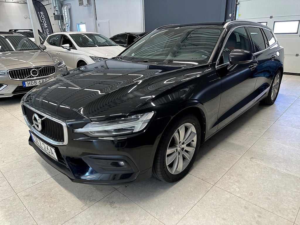 Volvo V60 D4 AWD/Momentum/DRAG/NAV/B-Kamera
