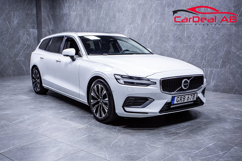 Volvo V60 Recharge T6 AWD Core Bright Skinn 360 Elstol Drag